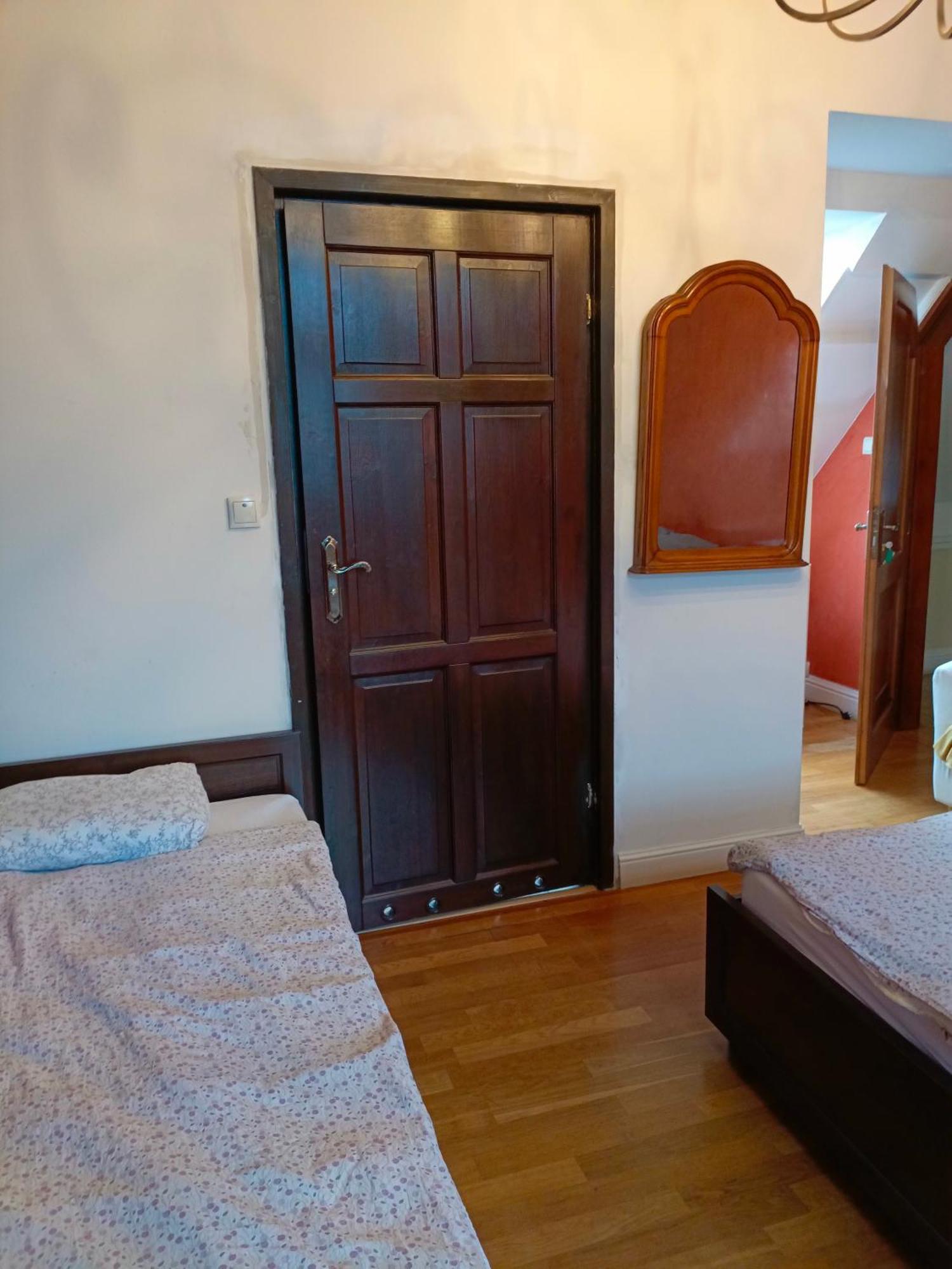 Dwor Pod Rozami Bed & Breakfast Smolec Room photo